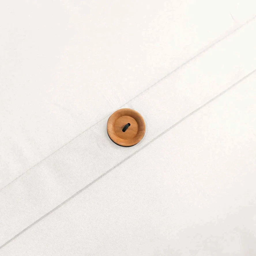Parure de lit grise avec boutons en bois de qualité supérieure