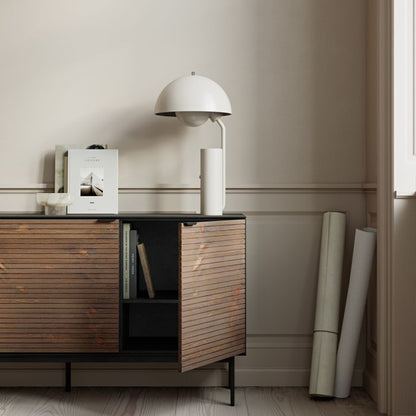 La collection Lane. Buffet 4 portes en espresso brossé noir granulé