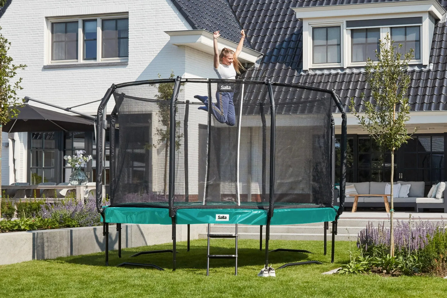 14ft Salta Green Round First Class Edition Trampoline with Enclosure