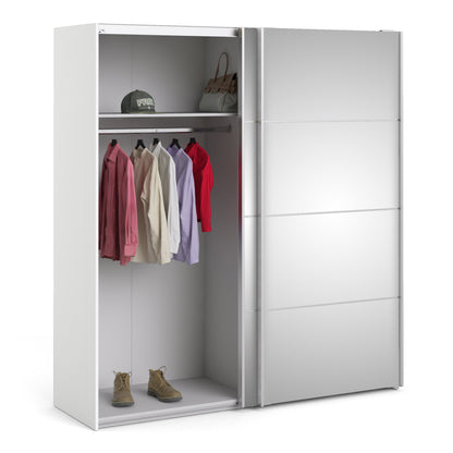 Colección 'Patsy'. Armario corredero de 180 cm en color blanco con puertas de espejo y 2 estantes