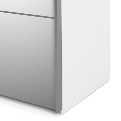 Colección 'Patsy'. Armario corredero de 180 cm en color blanco con puertas de espejo y 2 estantes