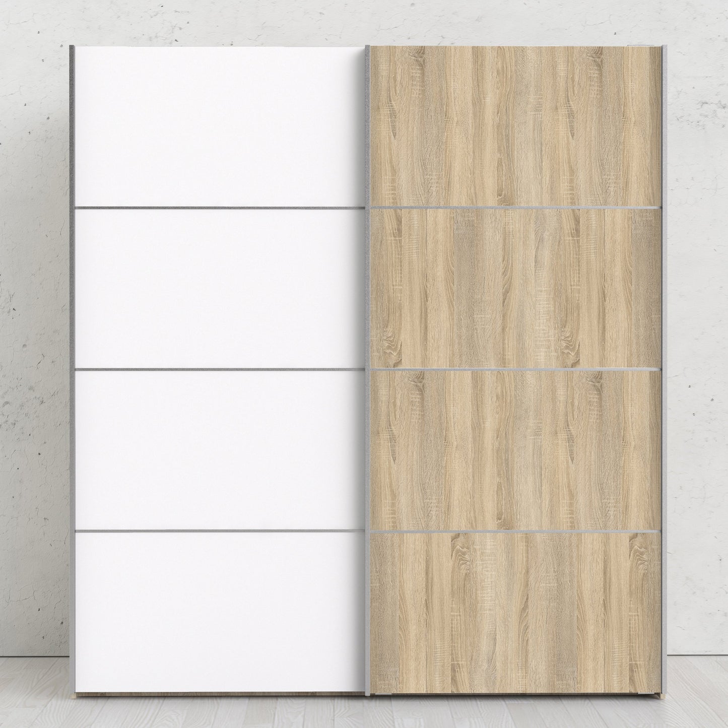 La collection 'Patsy'. Armoire coulissante 180 cm en chêne avec portes blanches et chêne avec 2 étagères