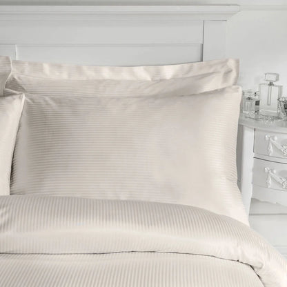 Parure de lit avec housse de couette à rayures en satin crème 300 fils