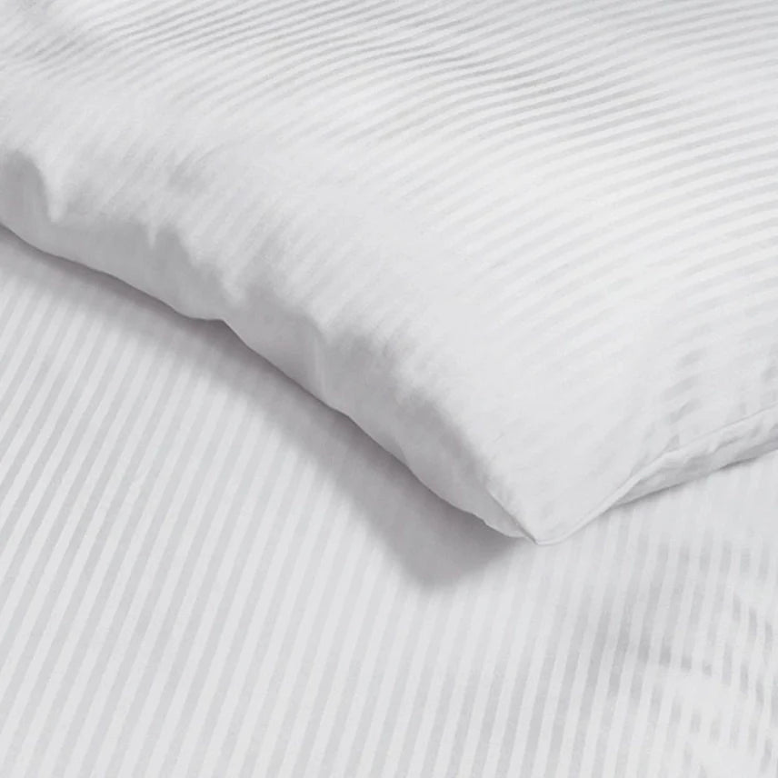 Parure de lit avec housse de couette à rayures en satin crème 300 fils